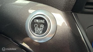 Ford C-MAX Ford C-Max 1.0 Titanium|125Pk|Trekhaak|Navi|Boekjes - afbeelding nr 30