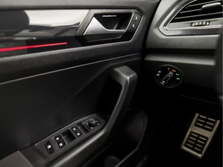 Volkswagen T-Roc Volkswagen T-Roc 1.5 TSI Sport 150Pk (VIRTUAL COCKPIT, APPLE CARPLAY, GROOT NAVI, CAMERA, LED KOPLAMPEN, SPORTSTOELEN, ADAPTIVE CRUISE, MODE KNOP, STOELVERWARMING, NIEUWE APK, NIEUWSTAAT) - afbeelding nr 23