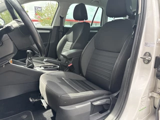 Škoda Octavia Škoda Octavia Combi 1.0 TSI Ambition Business | NL-auto | Navi | Carplay | Clima | PDC | BTW - afbeelding nr 10