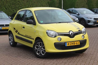 Renault Twingo Renault Twingo 1.0 SCe Authentique / Trekhaak / Radio / Airco / Stuurbekrachtiging / Nette auto! - afbeelding nr 28