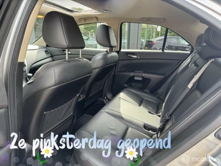 Suzuki Kizashi Suzuki Kizashi 2.4 Sport / Navigatie / Panoramadak / Luxe - afbeelding nr 24