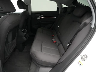 Audi e-tron Navigatie Camera Stoelverwarming Audi Sound 92 - afbeelding nr 18