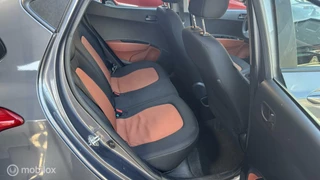 Hyundai i10 Hyundai i10 1.0i i-Motion CLIMATE CONTROL / CRUISE CONTROL - afbeelding nr 12