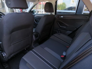 Volkswagen T-Roc Volkswagen T-Roc 1.5 TSI 150PK STYLE / Camera / Navi / Elec.achterklep / Adap.cruise / BOVAG garantie - afbeelding nr 20