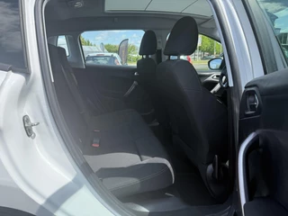 Peugeot 2008 Peugeot 2008 1.2 PureTech Active Automaat,2e Eigenaar,Pano,Navi,Dealer Onderhouden,Airco,Cruise,Extra Set winter,Apk tot 06-2026 - afbeelding nr 9