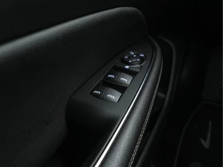 Opel Insignia Opel Insignia Sports Tourer 1.5 Turbo Business Executive Aut. *NAVI-FULLMAP | LEATHER-FABRIC | KEYLESS | DAB+ | SPORT-SEATS  | ECC | PDC | CRUISE | TOWBAR | CARPLAY | 18''ALU* - afbeelding nr 19
