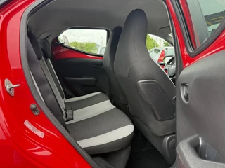 Toyota Aygo Toyota Aygo 1.0 VVT-i x-play Cruise Control,5 Deurs,Elekt.Ramen,N.A.P,Zeer Zuinig,Apk tot 11-2025 - afbeelding nr 9