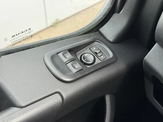 Renault Master Renault Master T33 2.3 DCI 135PK L2H2 Airco Cruise Control Parkeersensoren LED - afbeelding nr 22
