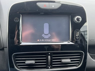 Renault Clio Navigatie Trekhaak Airconditioning Cruise Control Extra Getint Glas 16 Inch Lichtmetalen Velgen Parkeersonsoren NL Auto - afbeelding nr 21