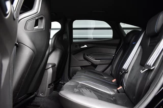 Ford Focus Ford Focus 2.3 RS 350pk | Dealer onderhouden | Milltek | Recaro Schaalstoelen | Camera | Stuurverwarming | - afbeelding nr 9