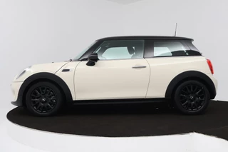MINI Cooper Mini Mini 1.5 Cooper (CRUISE CONTROL, NAVIGATIE, BLUETOOTH, CLIMATE CONTROL, NL-AUTO) - afbeelding nr 2