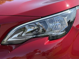 Peugeot 3008 Peugeot 3008 1.2 PureTech Blue Lease Executive Automaat,Navi,Clima,Cruise,Camera,Trekhaak,131pk,Apple Carplay,N.A.P,APK tot 01-2026 - afbeelding nr 32
