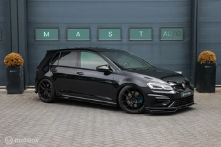 Volkswagen Golf Volkswagen Golf 2.0 TSI R 4Motion | Pano | Carbon | DSG | Stoelverwarming - afbeelding nr 4