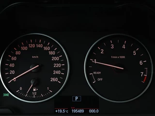 BMW 2 Serie BMW 2-serie Active Tourer 218i Executive | Navigatie | Climate control |  Parkeerhulp | Bluetooth | Cruise control | LED - afbeelding nr 26