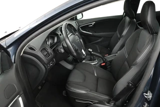 Volvo V40 Volvo V40 2.0 T2 Nordic+ | Stoelverwarming | Full LED |  Camera | Standkachel | Navigatie | Bluetooth | Climate control | Cruise control - afbeelding nr 5