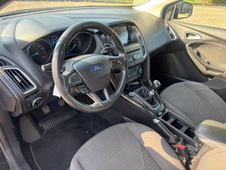 Ford Focus Ford Focus Wagon 1.0 Titanium Zwart 2016 NL Auto - afbeelding nr 15
