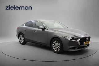Mazda 3 2.0 e-SkyActiv-G M Hybrid Comfort - Carplay, Navi, Camera, Stoel/Stuur verw. PDC