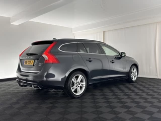 Volvo V60 Aut. *FULL-LEATHER | XENON | NAVI-FULLMAP | MEMORY-PACK | COMFORT-SEATS | ECC | HEATED-SEATS | ENTERTAINMENT-PACK | PDC | CRUISE | TOWBAR  | 17''ALU* - afbeelding nr 6