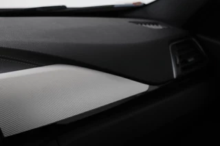 BMW 3 Serie BMW 3-serie 318i M Sport | Panoramadak | Leder |  Stoelverwarming | Camera | Sportstoelen | Navigatie | Climate control | Dodehoek detectie | Park Assist | Full LED - afbeelding nr 27