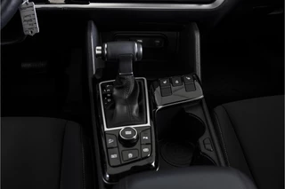 Kia Sportage Kia Sportage 1.6 T-GDi MHEV 160 PK DynamicLine - Automaat | Afn. Trekhaak | Dig. Cockpit | Adapt. Cruise | Stuur-+Stuurverw. | PDC | Camera | NAV + App. Connect | ECC | LM 17