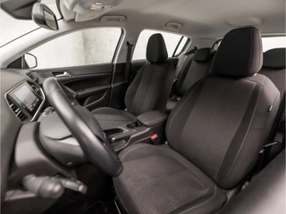Peugeot 308 Peugeot 308 1.2 PureTech Sport (APPLE CARPLAY, GROOT NAVI, LM VELGEN, PARKEERSENSOREN, SPORTSTOELEN, CRUISE, LANE ASSIST, NIEUWSTAAT) - afbeelding nr 13