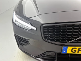 Volvo V60 Volvo V60 2.0 T6 AWD Plus Dark | 360° Camera | Panoramadak | Harman/Kardon - afbeelding nr 14