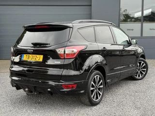 Ford Kuga Ford Kuga 1.5 EcoBoost ST Line Navi,Camera,Trekhaak,Clima,Halfleder,Pdc V+A,120pk,Lm velgen,6 Bak,Apk tot 06-2026 - afbeelding nr 2