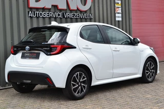 Toyota Yaris Toyota Yaris 1.5 Hybrid Dynamic LED/Camera/Navi/1e eigenaar - afbeelding nr 4