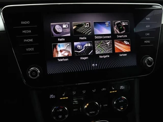 Škoda Superb Skoda Superb 1.4 TSI Ambition | Panoramadak | Stoelverwarming | Trekhaak | Carplay | Memory | Navigatie | Climate control - afbeelding nr 24