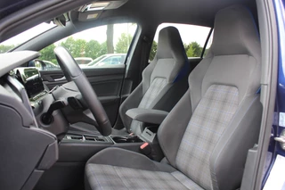 Volkswagen Golf Volkswagen Golf 1.4 eHybrid GTE / Camera / Navigatie / Sfeerverlichting / LED Koplampen / 18'' / Virtual Cockpit / DAB / Stoelverwarming / ACC - afbeelding nr 4