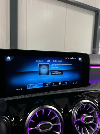 Mercedes-Benz A-Klasse Mercedes A-klasse 250 e AMG Premium Plus Pano Sfeer Carplay - afbeelding nr 46