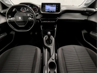Peugeot 208 Peugeot 208 1.2 PureTech Sport (APPLE CARPLAY, NAVIGATIE, 360 CAMERA, PARKEERSENSOREN, LM VELGEN, SPORTSTOELEN, CRUISE, LANE ASSIST, NIEUWE APK, NIEUWSTAAT) - afbeelding nr 6