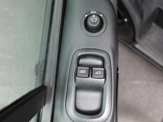 Ford Transit Custom Ford Transit Custom 130pk Automaat L2H1 Limited Dubbele Cabine 2x Schuifdeur Raptor Edition Navigatie Airco Cruise control Trekhaak parkeersensoren - afbeelding nr 9