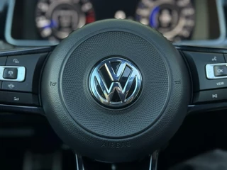 Volkswagen Golf Volkswagen Golf 7.5 R 2.0 TSI 4Motion|AKRA|PANO|DYNAUDIO - afbeelding nr 36