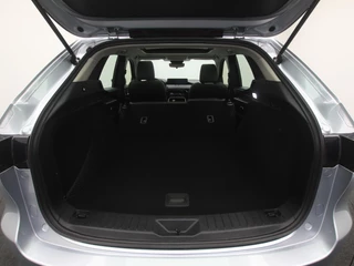 Mazda CX-60 Mazda CX-60 2.5 E-SKYACTIV PHEV Exclusive-Line 4WD automaat | Panorama Pack | Comfort Pack met wegklapbare trekhaak en all-weather banden : dealer onderhouden - afbeelding nr 17