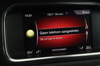 Volvo V40 Volvo V40 2.0 T4 Sport | Stoelverwarming | Camera |  Full LED | Leder/Alcantara | Navigatie | 19'' | Climate control | Bluetooth | PDC | Cruise control | R Design - afbeelding nr 20