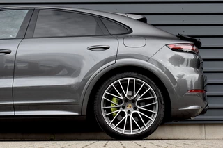 Porsche Cayenne Porsche Cayenne Coupé (8-7 beschikbaar) 3.0 E-Hybrid 462pk Sport Design | Panoramadak | 22'' Velgen | ACC | Head-Up | Bose | Sportchrono | Leder Dashbord | - afbeelding nr 44
