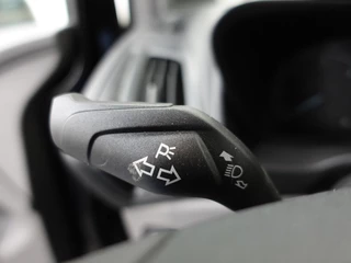Ford Transit Connect Ford Transit Connect 100pk L2 Trend Automaat Trekhaak Airco Navi Cruise Automaat Trekhaak Navi Airco PDC A Cruise 3Zits Camera DAB+ - afbeelding nr 17