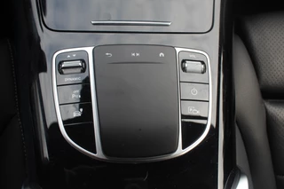 Mercedes-Benz EQC Mercedes-Benz EQC 400 4MATIC Business Solution Luxury 80 kWh / SoH 95% / Schuifdak / 360Camera / Leder / 20'' / Burmester / Keyless / Matrix LED / Memory seats / DAB / Cruise control - afbeelding nr 28