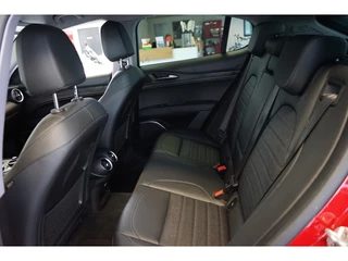 Alfa Romeo Stelvio Alfa Romeo Stelvio 2.0 T AWD Super | schakel flippers | | Carplay | - afbeelding nr 15