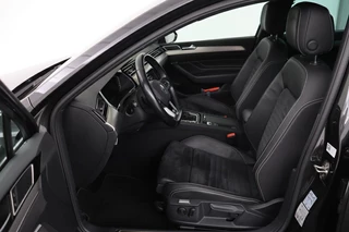 Volkswagen Passat Volkswagen Passat 1.5 TSI R Line | Stoelverwarming | Matrix LED |  Adaptive cruise | Carplay | Leder/Alcantara | Navigatie | Parkeerhulp - afbeelding nr 4