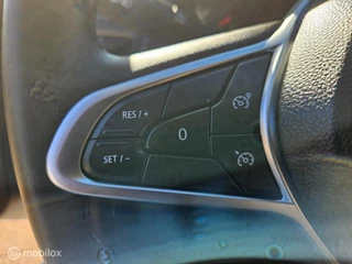 Renault Clio Renault Clio 1.0 TCe 90 Equilibre Navigatie - afbeelding nr 18