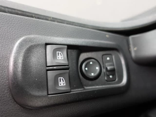 Renault Master Renault Master T33 2.3 dCi 135PK L2H2 Work Edition Airco Cruise Control Camera Navi PDCA Trekhaak - afbeelding nr 42