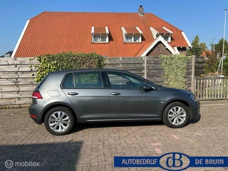 Volkswagen Golf Volkswagen Golf 1.0 TSI Comfortline Navigatie - afbeelding nr 3