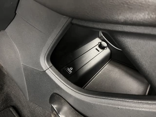 MG ZS EV MG ZS EV Luxury 45 kWh (INCL-BTW) *PANO | FULL-LEATHER | CCS-FASTLOADER | KEYLESS | NAVI-FULLMAP | ADAPTIVE-CRUISE | CAMERA | HEATED-SPORTSEATS | CARPLAY | BLINDSPOT | DAB | LANE-ASSIST | 17