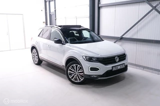 Volkswagen T-Roc Volkswagen T-Roc 1.5 TSI Sport | Panorama | Virtual cockpit | Adaptive cruise | Trekhaak | NL auto | Lease mogelijk | - afbeelding nr 19