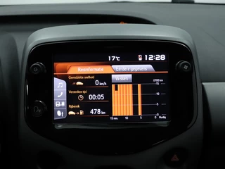 Toyota Aygo Toyota Aygo 1.0 VVT-i x-play Automaat | Carplay navigatie | Camera | Airco - afbeelding nr 37