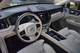 Volvo XC60 Volvo XC60 T5 250pk AWD Inscription | Schuifdak | Bowers&Wilkins - afbeelding nr 4