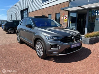 Volkswagen T-Roc Volkswagen T-Roc 1.5 TSI Sport | Pano | Trekhaak | Stoelverwarm - afbeelding nr 6