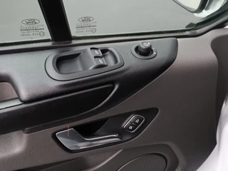 Ford Transit Custom | Navigatie | Airco | 3-Persoons | Betimmering - afbeelding nr 8